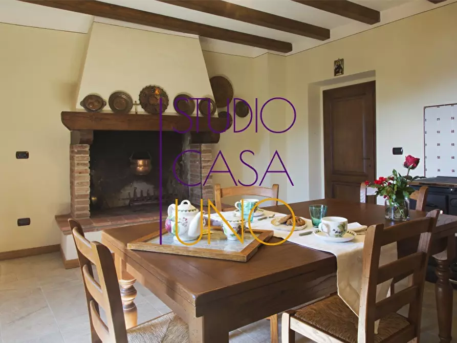 Immagine 2 di Villa in vendita  in VIA SETTEPONTI a Terranuova Bracciolini