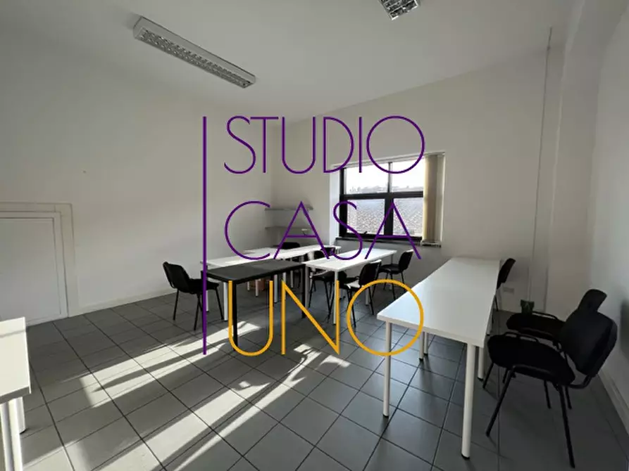 Immagine 2 di Ufficio in vendita  in via trento a Montevarchi