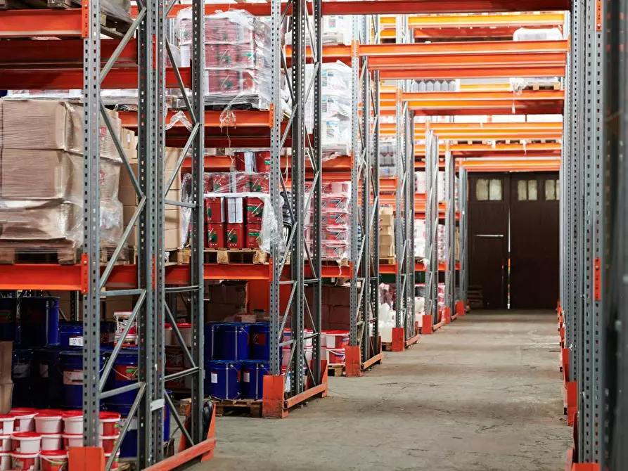 Immagine 1 di Capannone industriale in vendita  in viale diaz a Montevarchi