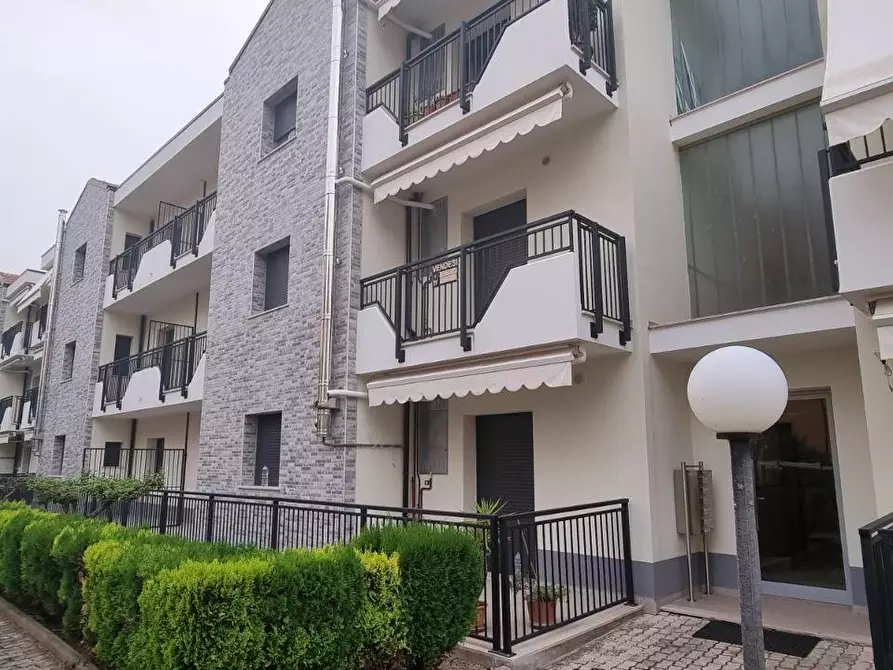 Immagine 1 di Appartamento in vendita  in Via Australia 3 a Acquaviva Collecroce