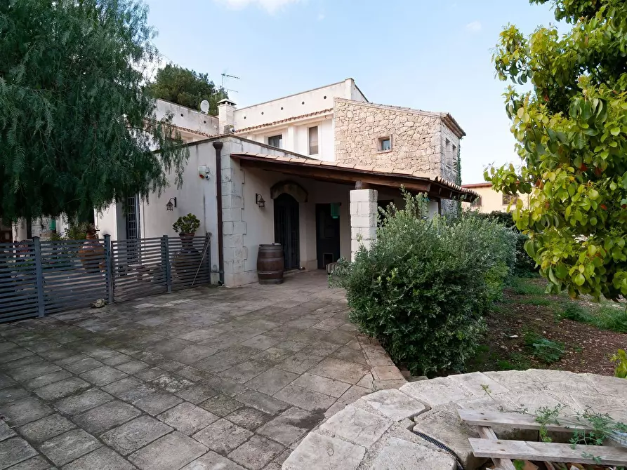 Immagine 24 di Villa in vendita  in Fontana Mortella a Siracusa