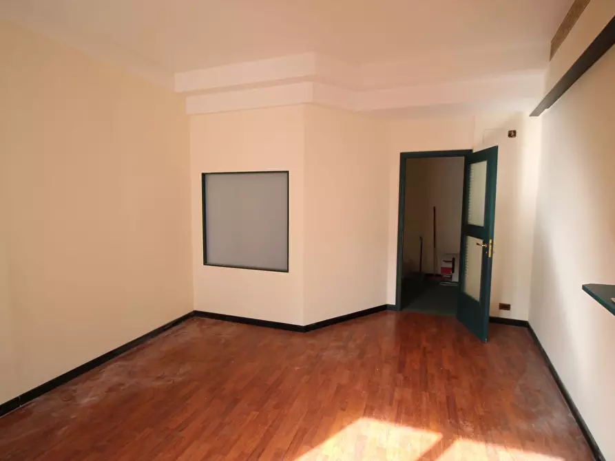 Immagine 8 di Ufficio in vendita  in Corso Gelone 103 a Siracusa