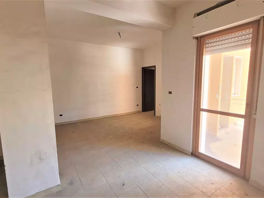 Immagine 5 di Palazzo in vendita  in Aristofane a Siracusa