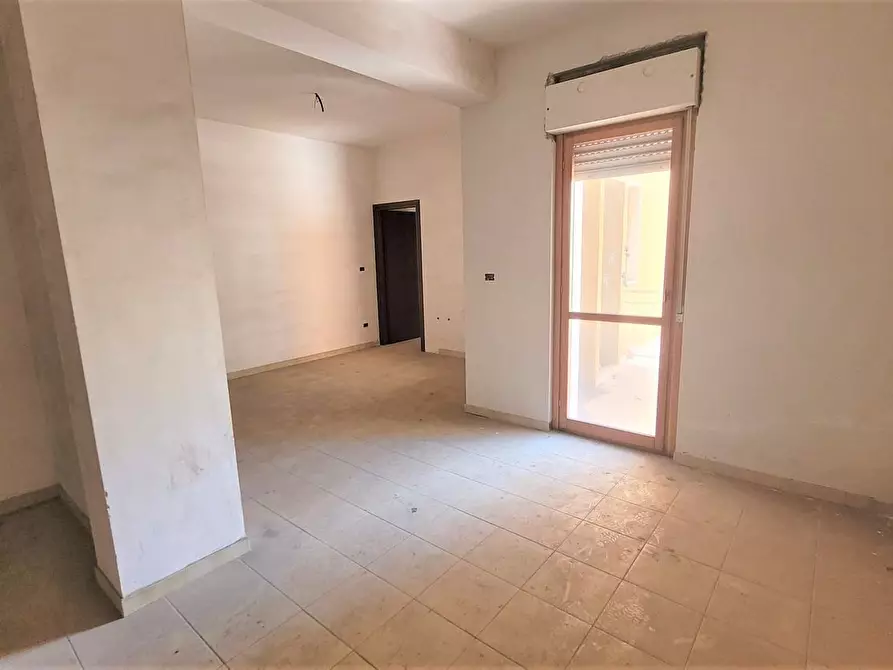 Immagine 4 di Palazzo in vendita  in Aristofane a Siracusa