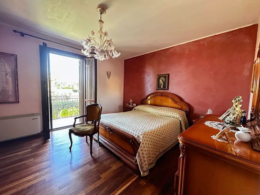 Immagine 21 di Villa in vendita  in Via Pietro Fillioley a Siracusa