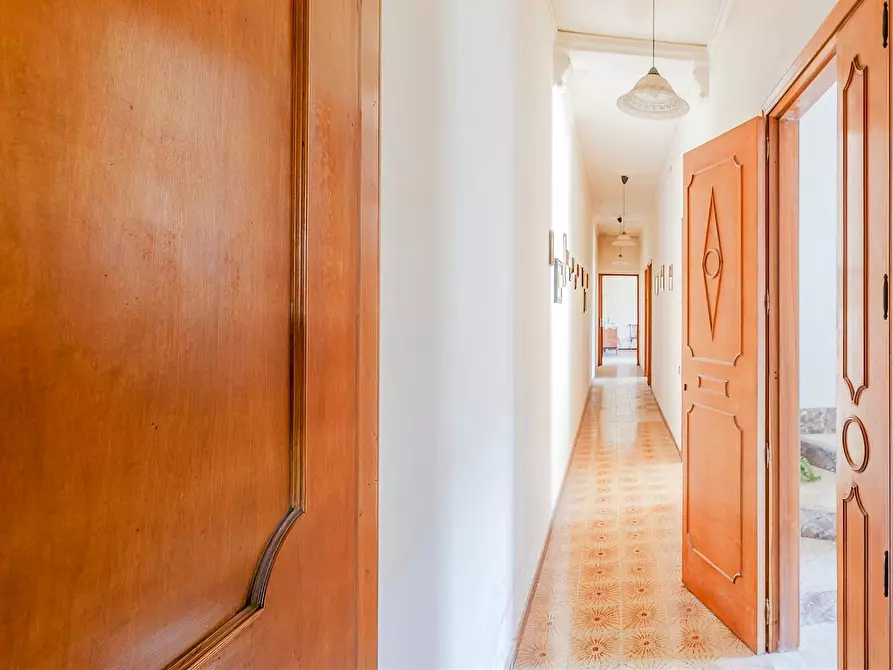 Immagine 4 di Villa in vendita  in Via Leonforte 1 a Siracusa