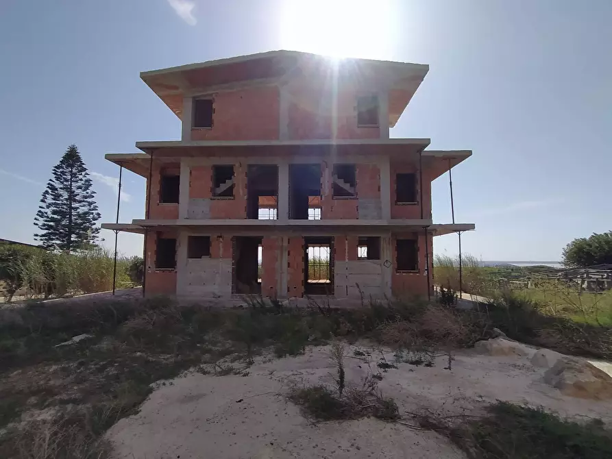 Immagine 2 di Villa in vendita  in Punta delle formiche snc a Pachino