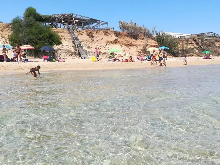 Immagine 31 di Villa in vendita  in Punta delle formiche snc a Pachino