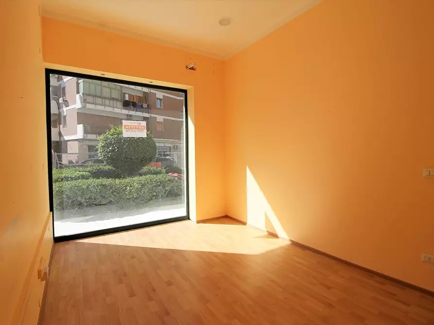 Immagine 5 di Locale commerciale in affitto  in Senatore Ettore di Giovanni a Siracusa