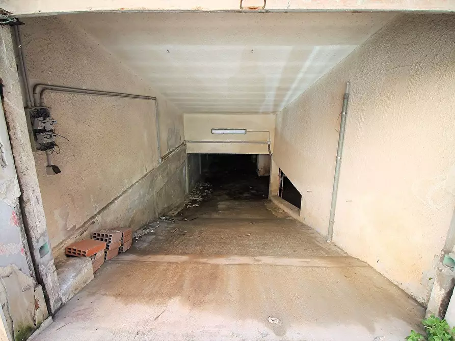 Immagine 10 di Box auto in vendita  in Ronco I Via Tisia 3 a Siracusa