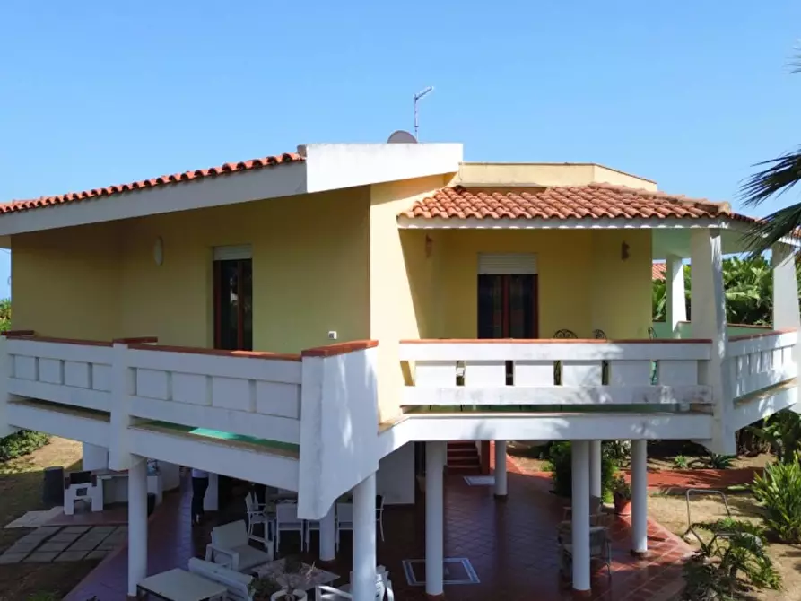 Immagine 4 di Villa in vendita  in Viale dei Lidi a Siracusa