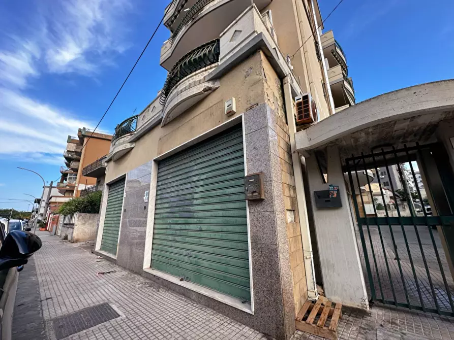 Immagine 2 di Box auto in vendita  in Via Italia a Siracusa