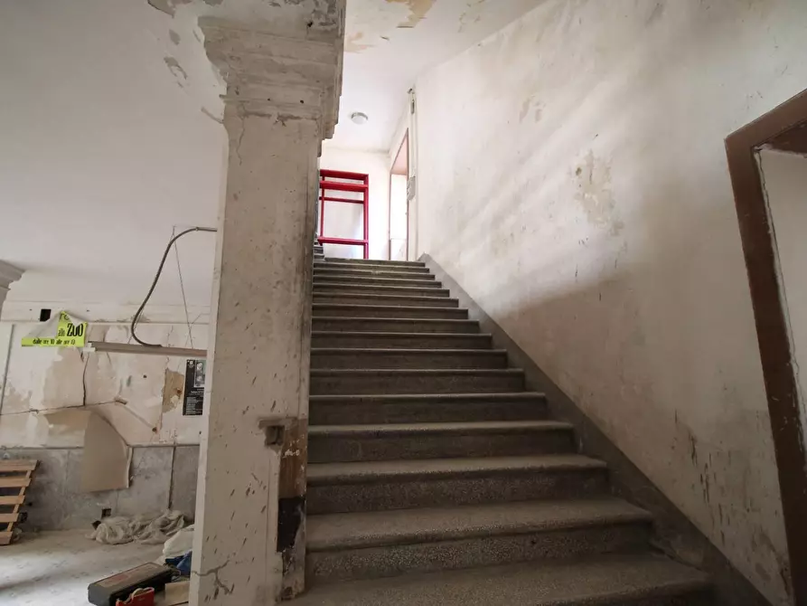 Immagine 7 di Palazzo in vendita  in Piazza Archimede a Siracusa