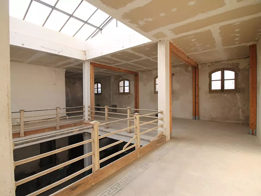 Immagine 12 di Palazzo in vendita  in Piazza Archimede a Siracusa