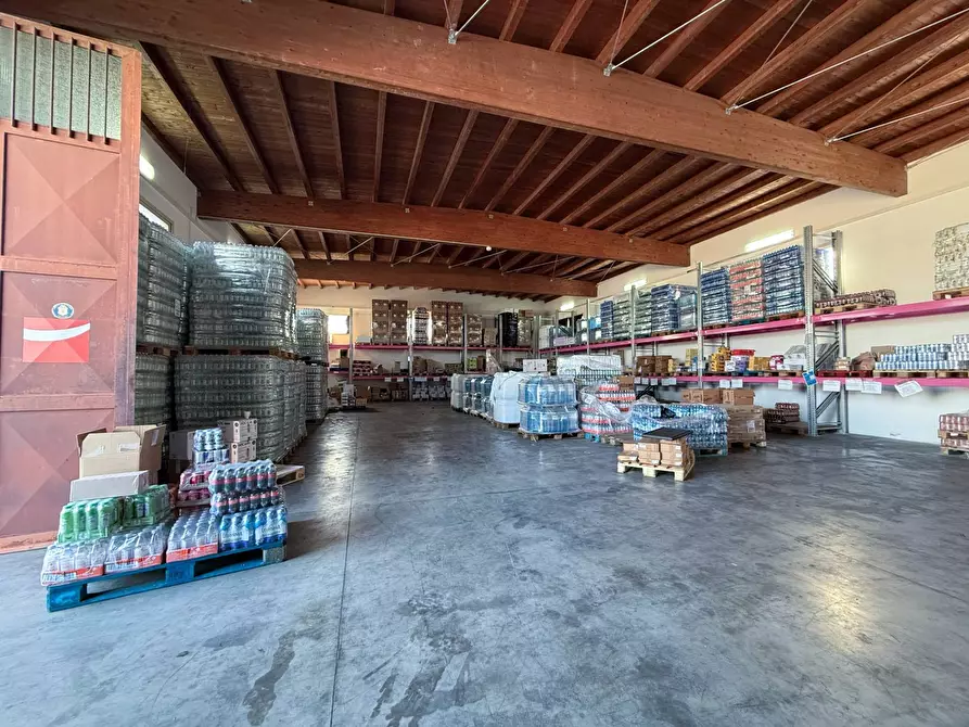 Immagine 4 di Capannone industriale in affitto  in Via Elorina snc a Siracusa