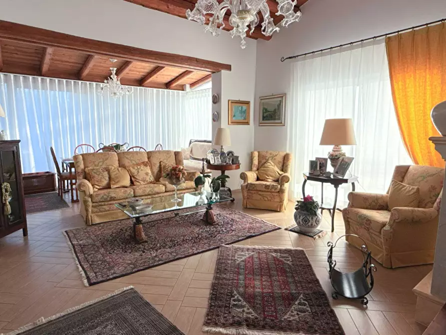 Immagine 6 di Villa in vendita  in Via della Folaga a Siracusa