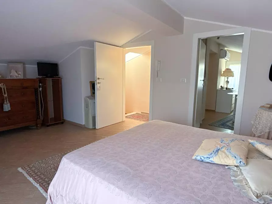 Immagine 17 di Villa in vendita  in Via della Folaga a Siracusa