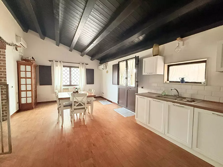 Immagine 16 di Villa in vendita  in Viale Epipoli a Siracusa