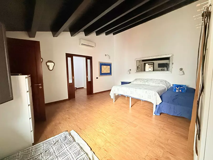 Immagine 18 di Villa in vendita  in Viale Epipoli a Siracusa