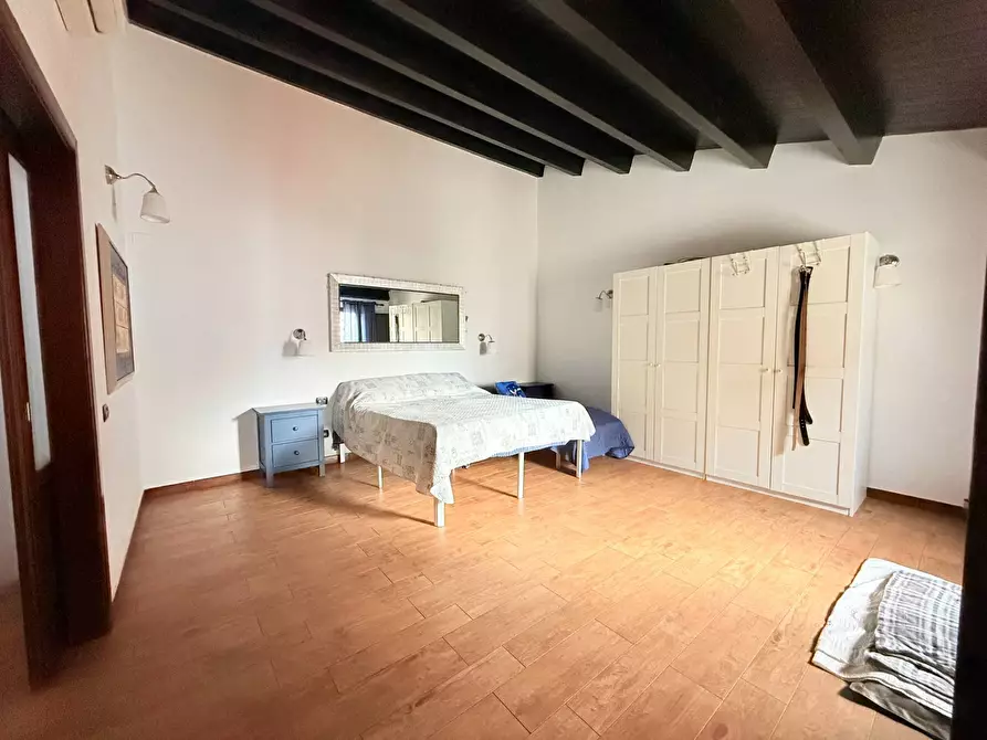 Immagine 19 di Villa in vendita  in Viale Epipoli a Siracusa