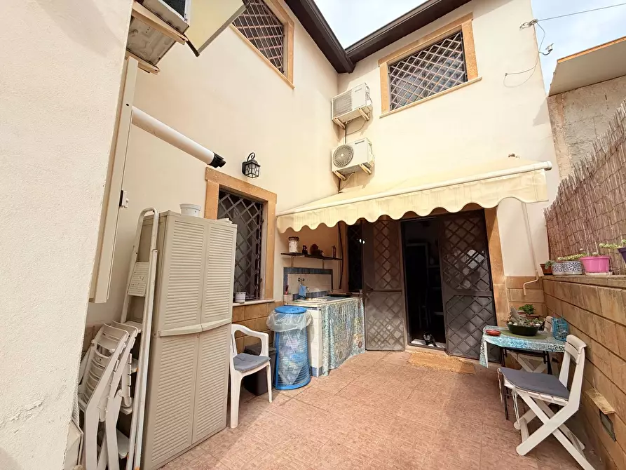 Immagine 28 di Villa in vendita  in Viale Epipoli a Siracusa