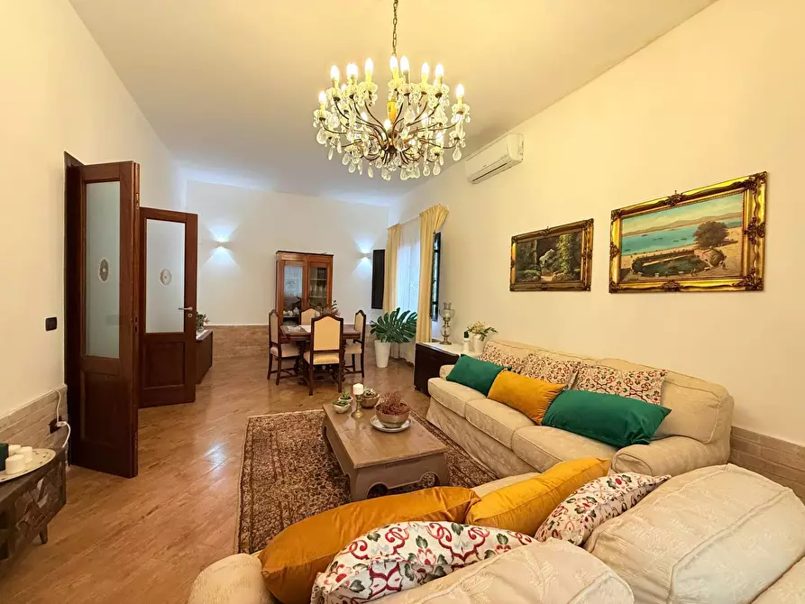 Immagine 46 di Villa in vendita  in Viale Epipoli a Siracusa