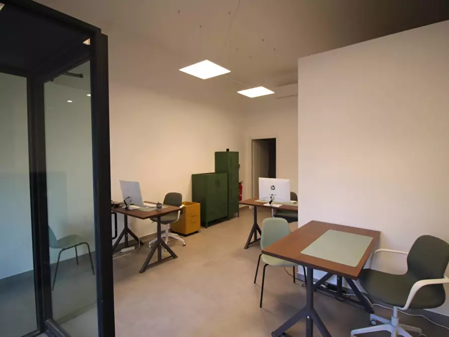 Immagine 2 di Negozio in vendita  in Via Giuseppe Di Natale a Siracusa