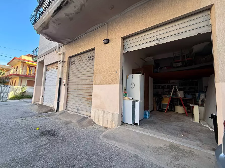 Immagine 40 di Appartamento in vendita  in Ronco II a viale zecchino a Siracusa