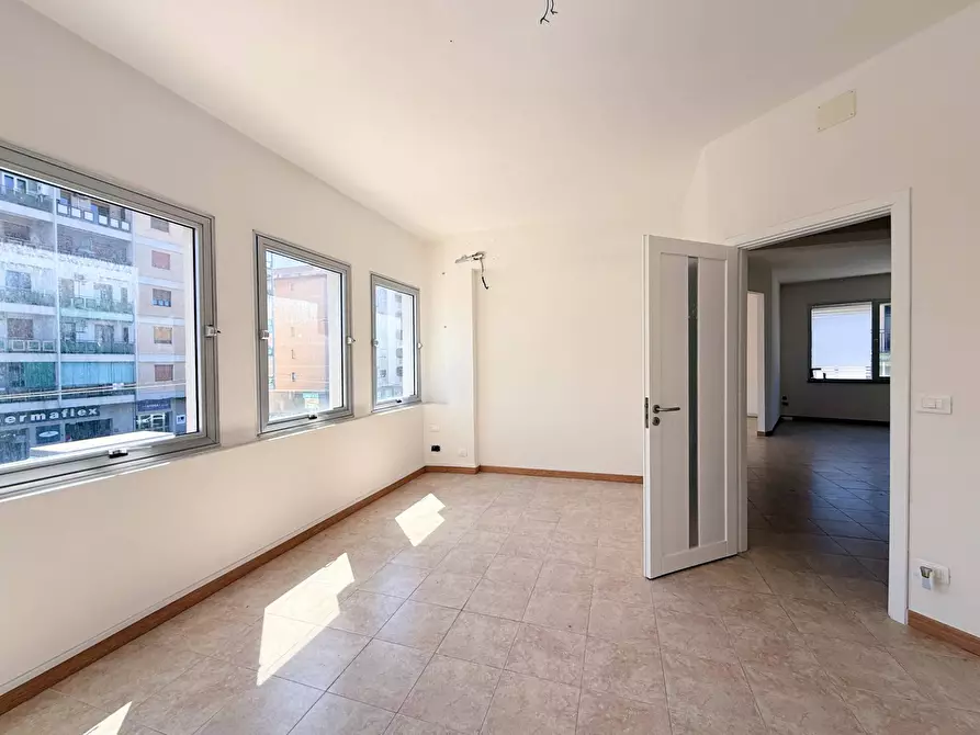 Immagine 10 di Ufficio in affitto  in Viale Teracati a Siracusa