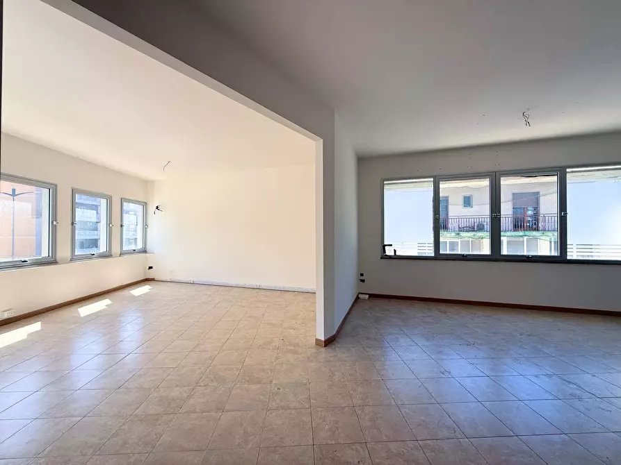 Immagine 14 di Ufficio in affitto  in Viale Teracati a Siracusa