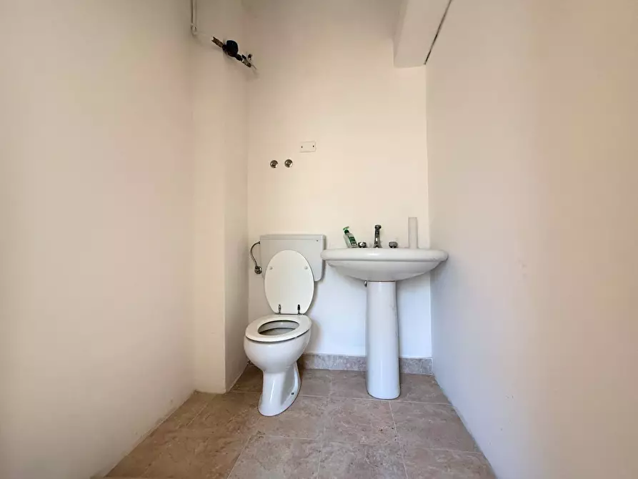 Immagine 18 di Ufficio in affitto  in Viale Teracati a Siracusa