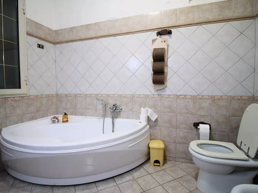 Immagine 21 di Villa in vendita  in Viale Garrone a Siracusa