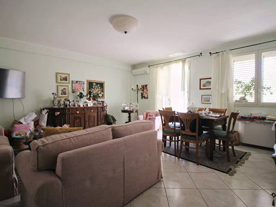 Immagine 2 di Appartamento in vendita  in Via Nino Martoglio a Floridia