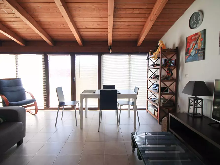 Immagine 33 di Villa in vendita  in Via Mons. Alfio Inserra a Siracusa