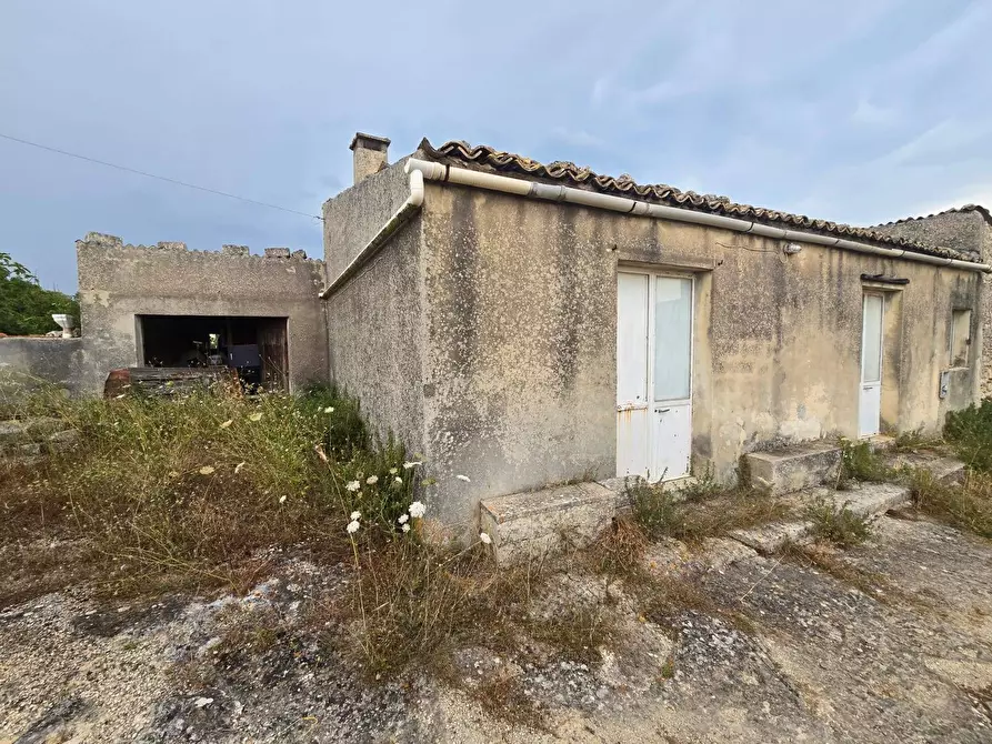 Immagine 8 di Villa in vendita  in Contrada Mezzo Gregorio a Noto