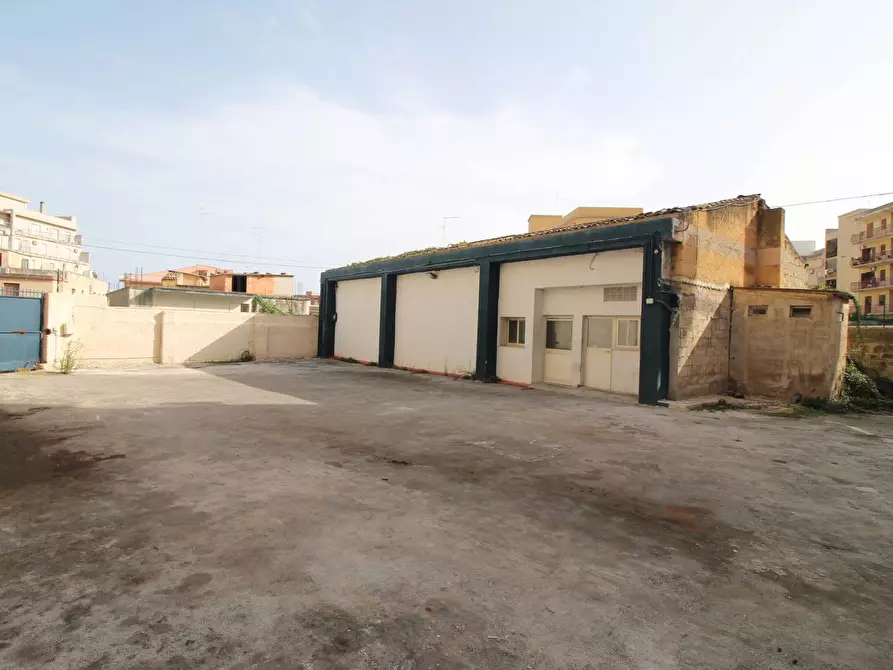 Immagine 3 di Capannone industriale in vendita  in Via S. olivieri a Siracusa