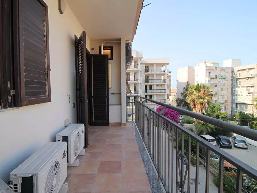 Immagine 15 di Appartamento in vendita  in Via Matteo Beneventano del Bosco a Siracusa