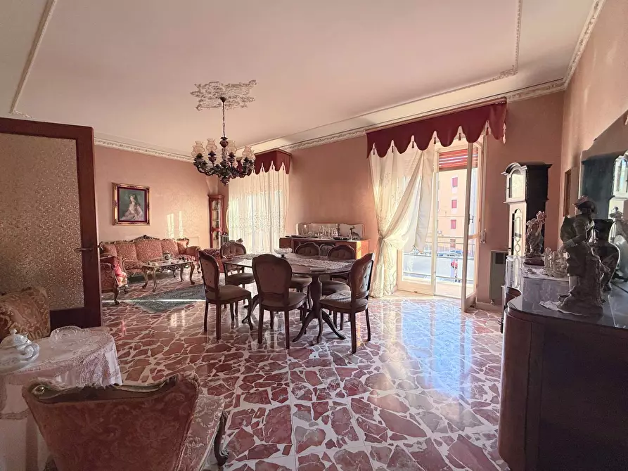 Immagine 1 di Appartamento in vendita  in Via San Metodio a Siracusa