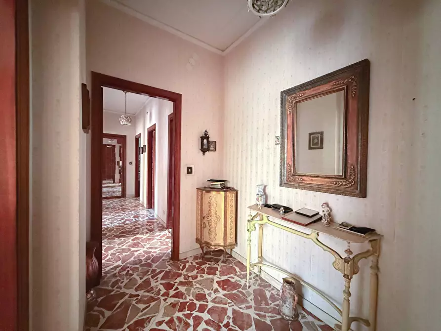 Immagine 7 di Appartamento in vendita  in Via San Metodio a Siracusa