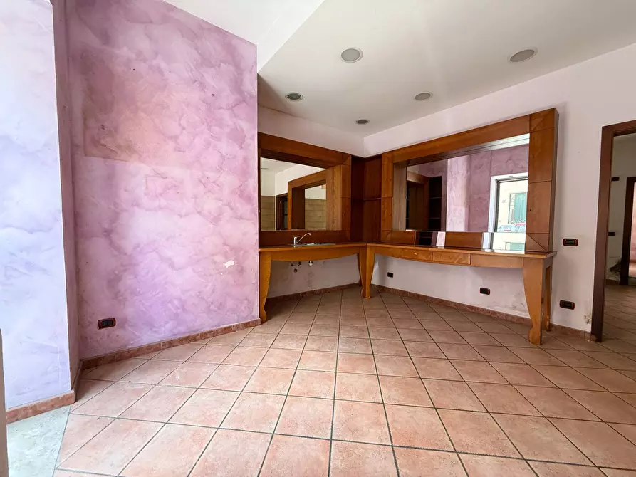 Immagine 8 di Appartamento in vendita  in Via Giovanni Aurispa a Noto