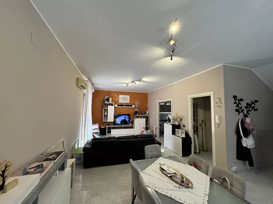 Immagine 10 di Villetta a schiera in vendita  in Via Butera a Siracusa