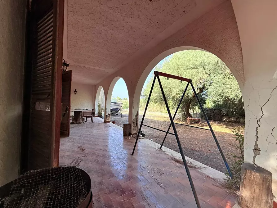 Immagine 30 di Villa in vendita  in Via Isola a Siracusa