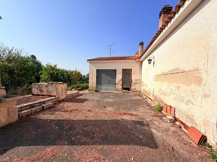 Immagine 31 di Villa in vendita  in Via Isola a Siracusa