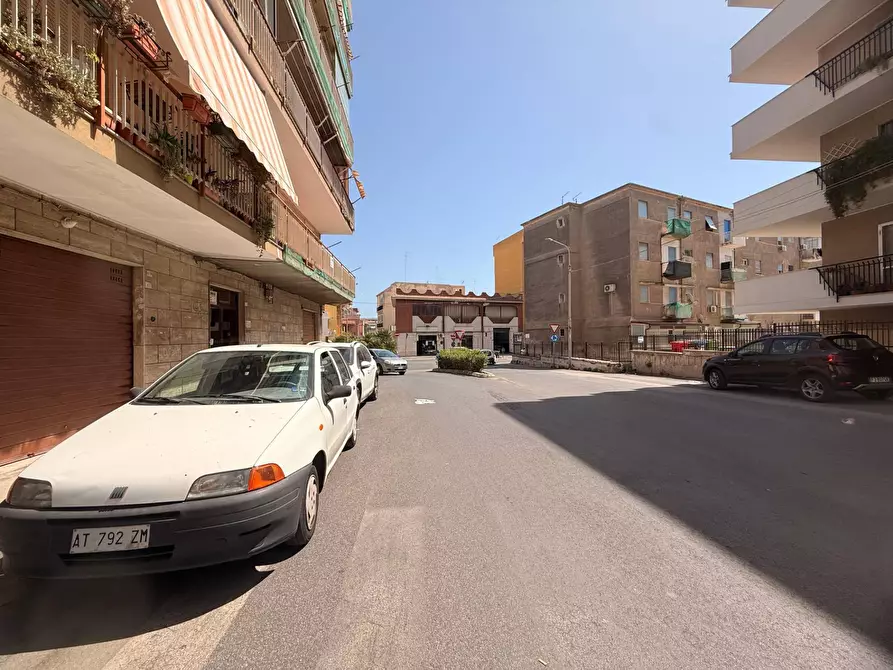 Immagine 2 di Box auto in vendita  in Via Sofio Ferrero a Siracusa