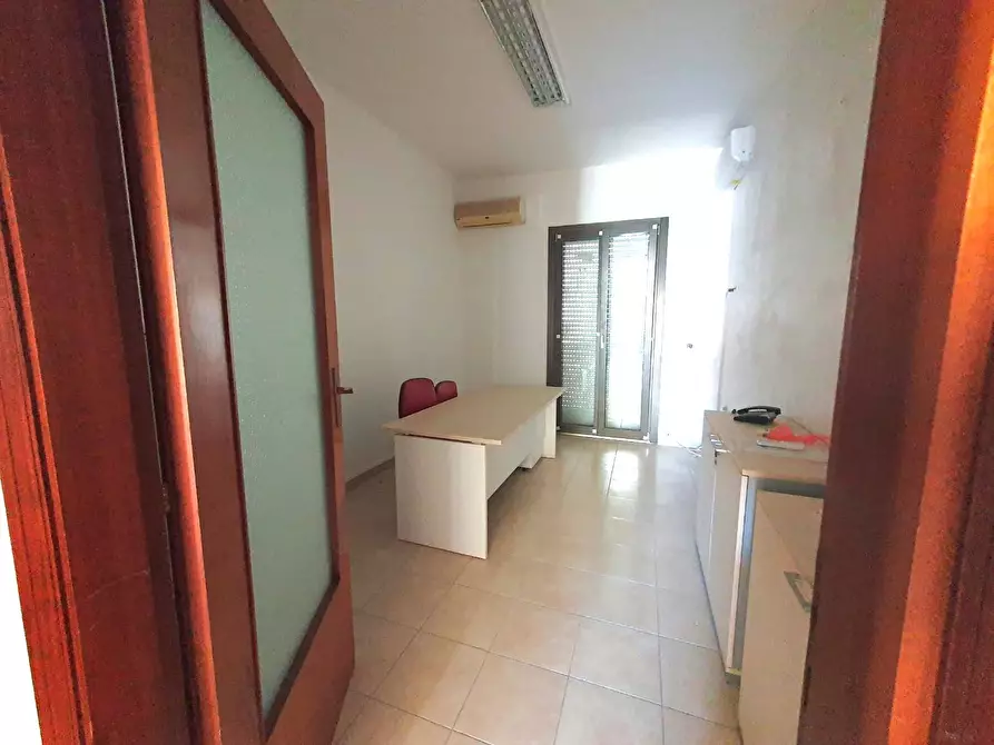 Immagine 8 di Ufficio in affitto  in Viale Tisia a Siracusa