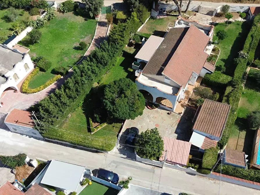 Immagine 3 di Villa in vendita  in Via Lago Maggiore a Siracusa