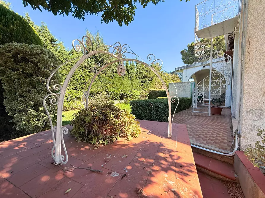 Immagine 31 di Villa in vendita  in Via Lago Maggiore a Siracusa