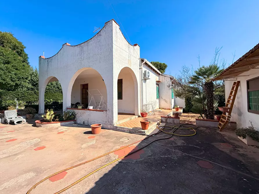 Immagine 35 di Villa in vendita  in Via Lago Maggiore a Siracusa