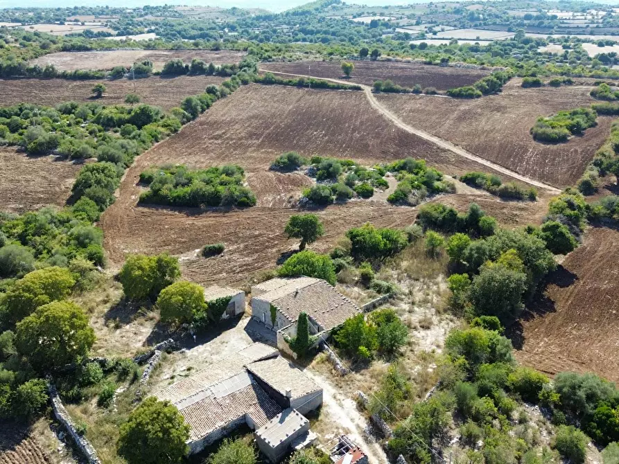 Immagine 29 di Villa in vendita  in Contrada Mezzo Gregorio a Noto