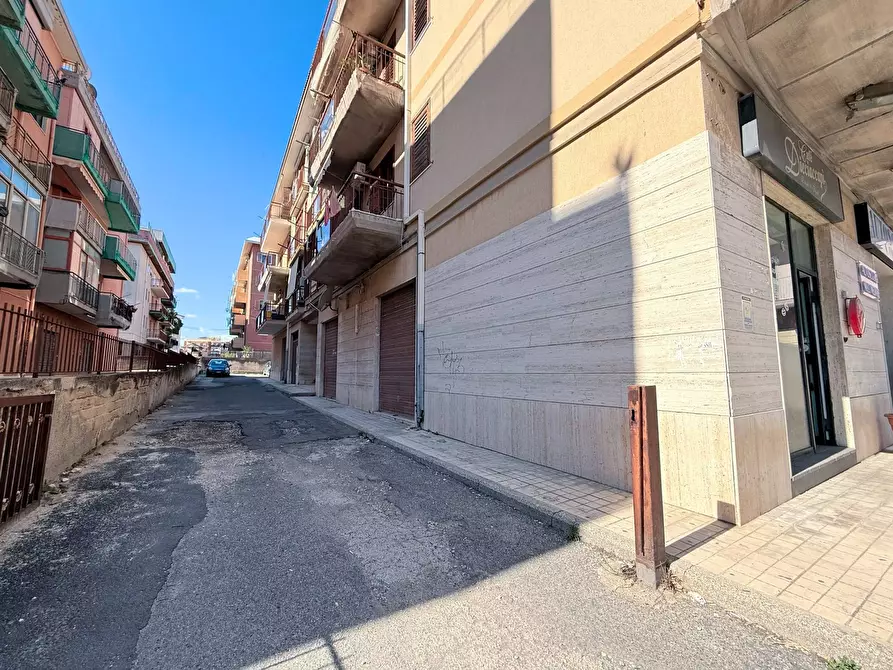 Immagine 18 di Locale commerciale in vendita  in Via Filisto a Siracusa